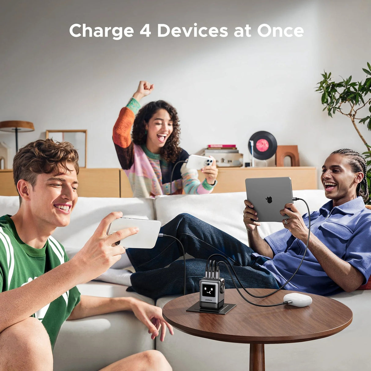 UGREEN Uno 100W Cargador USB-C 4 Puertos Robot GaN