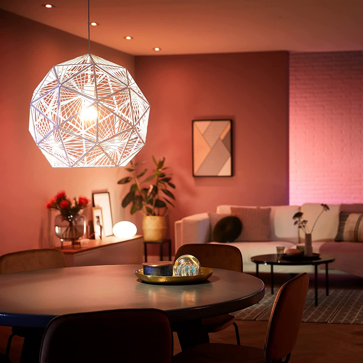 Philips Hue White and Color Foco A19 1100 Lúmenes Bluetooth & Zigbee Funciona con Alexa y Google